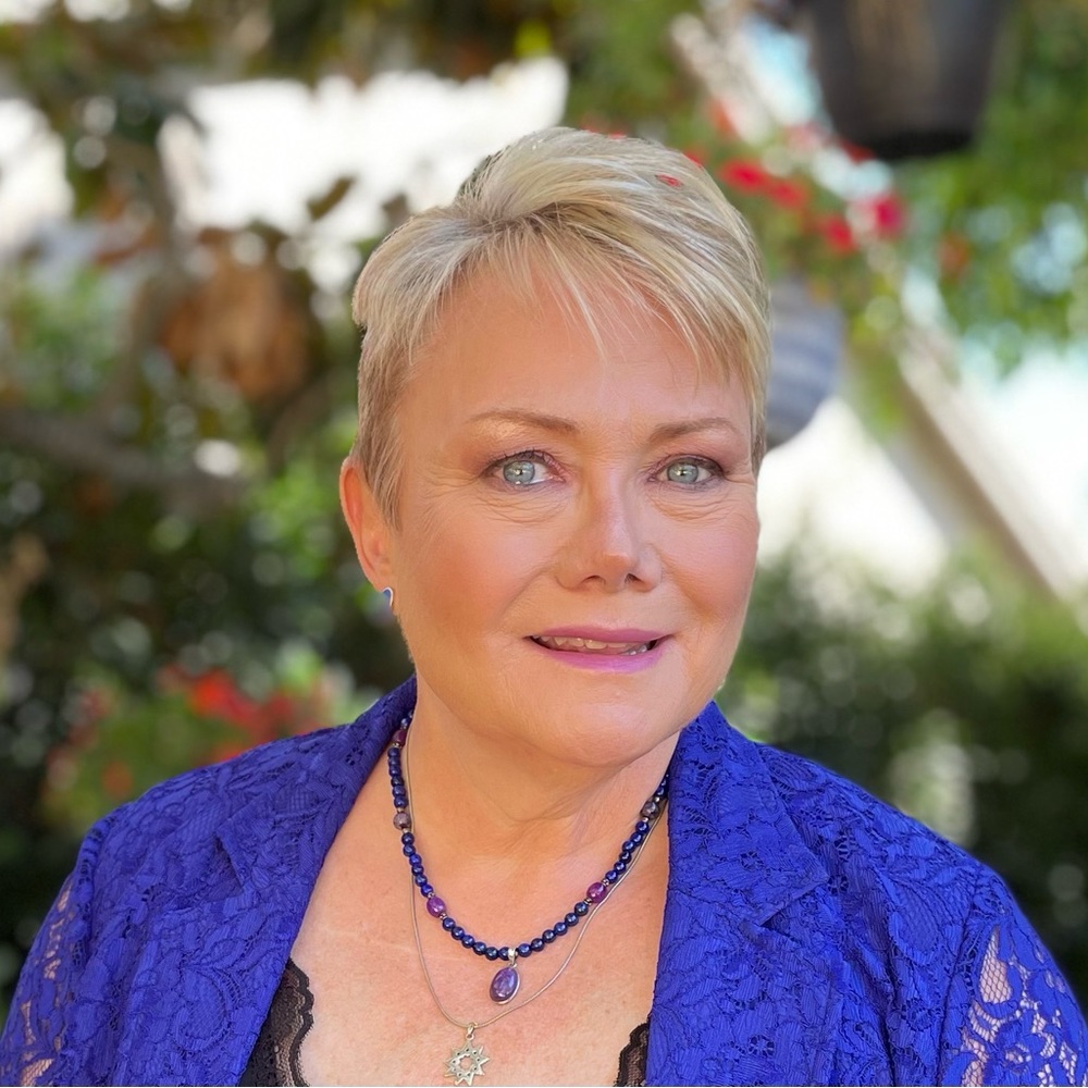 Meet your Posher, Gina